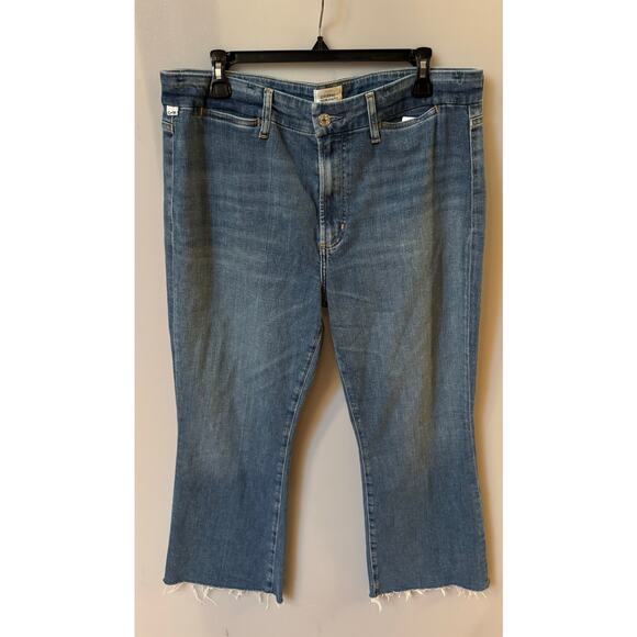 CITIZENS OF HUMANITY
Isola Cropped Boot raw hem size 32 (New) - Picture 4 of 6